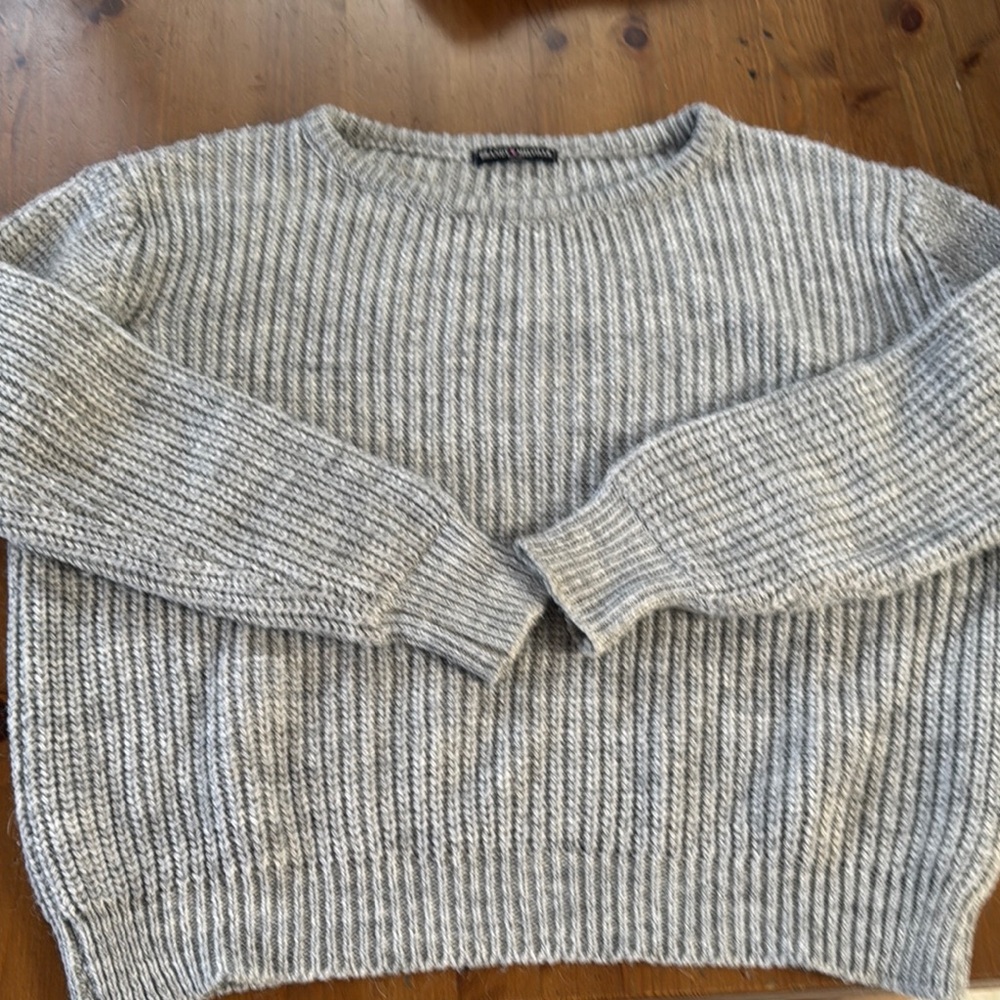 Brandy Melville wool blend sweater. O/S
